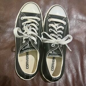 Converse Black Leather Lace-Up Sneakers size 8/women or size 6/men